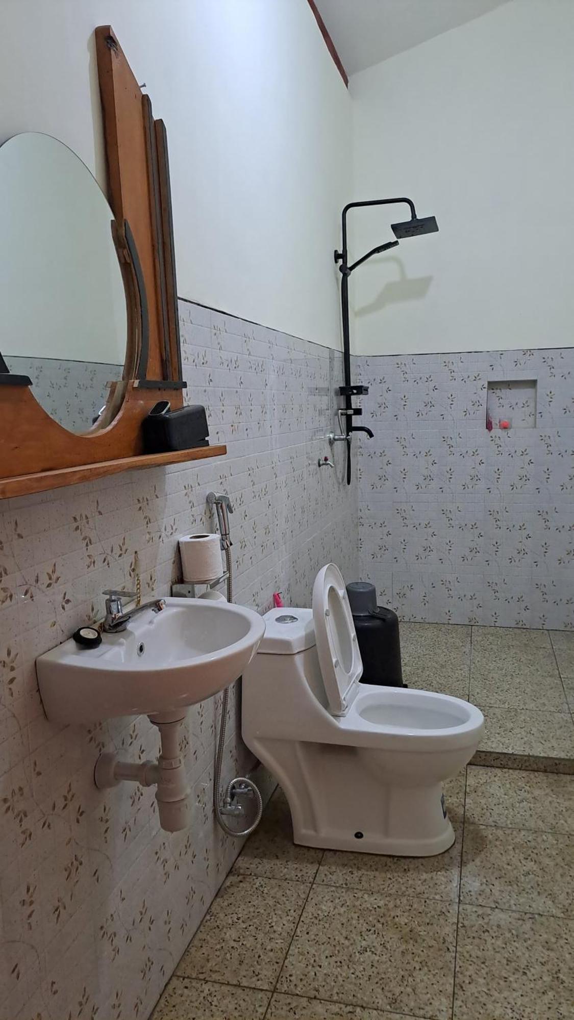 Berliant Homestay Jambu  ภายนอก รูปภาพ
